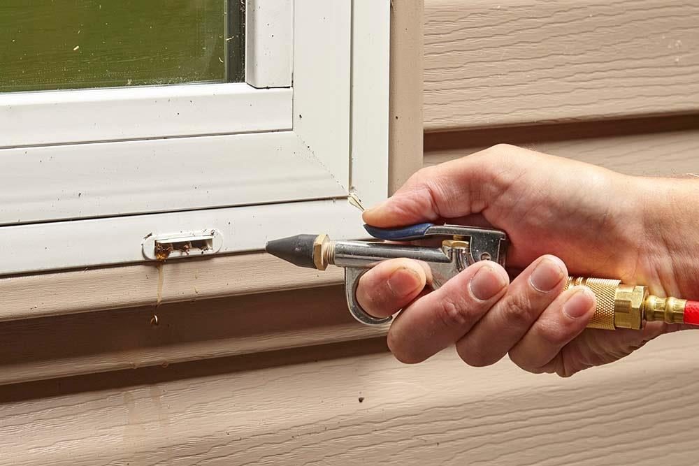 Clean Weep Holes