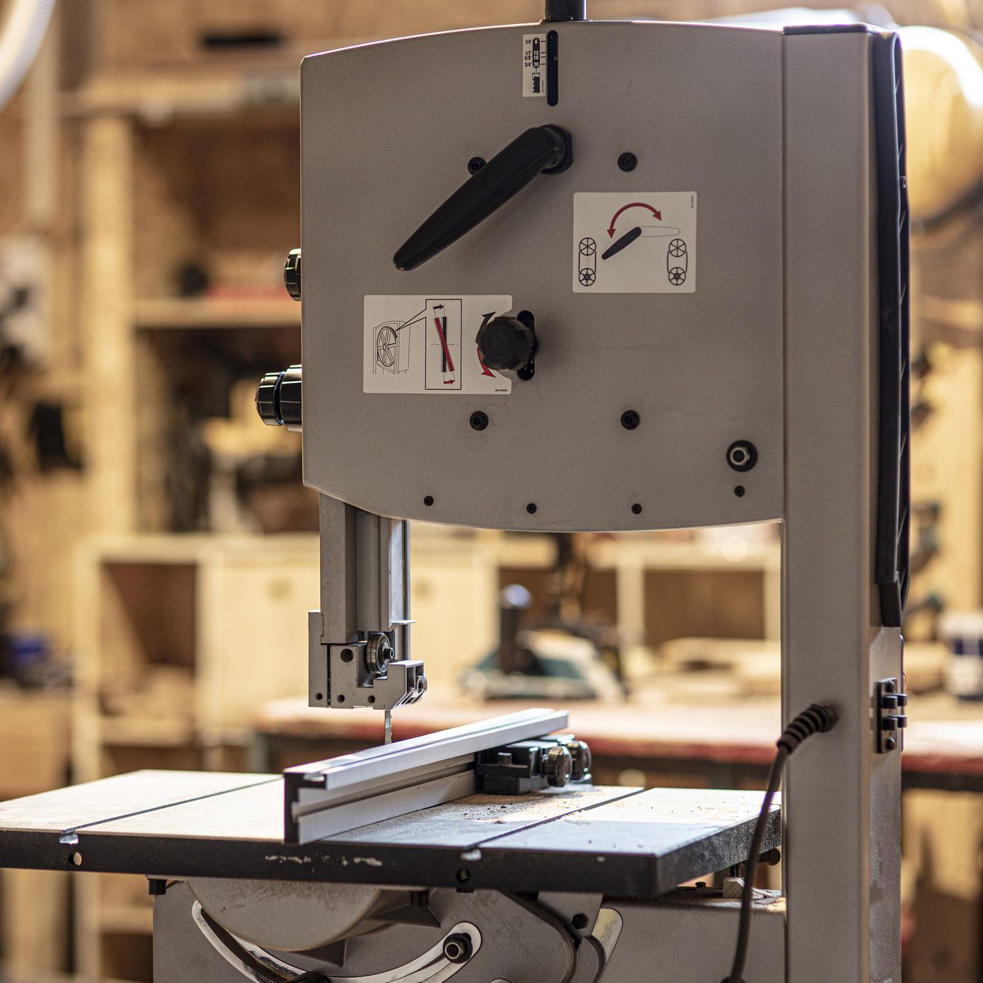 Top-Rated Band Saws for Woodworking and Beyond
