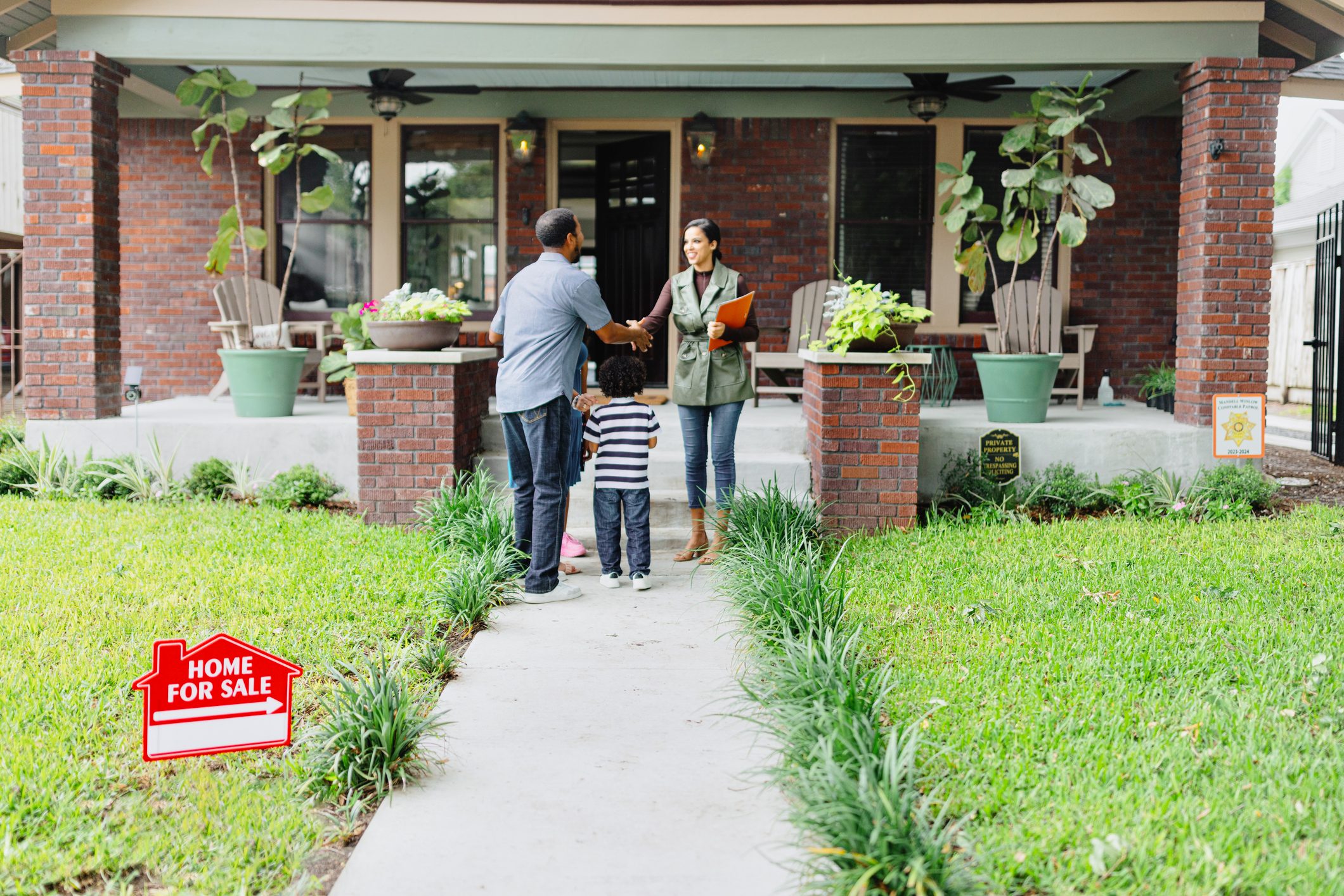 10 Tips from Real Estate Pros for Buying Your First Home