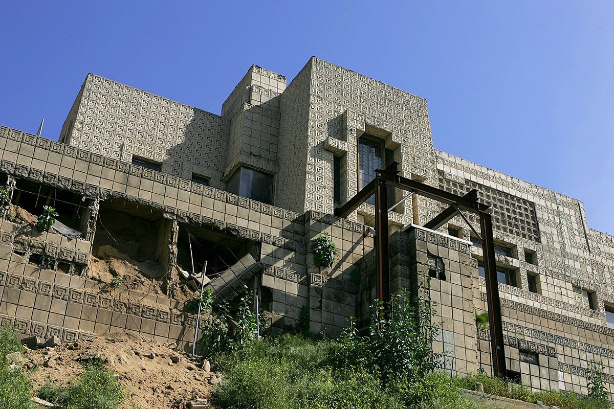 Frank Lloyd Wright-Designed Home